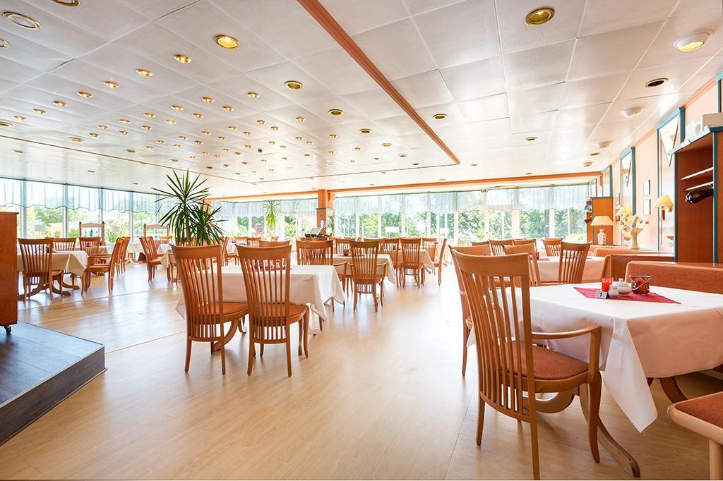 Ruegen-Hotel Sassnitz Luaran gambar